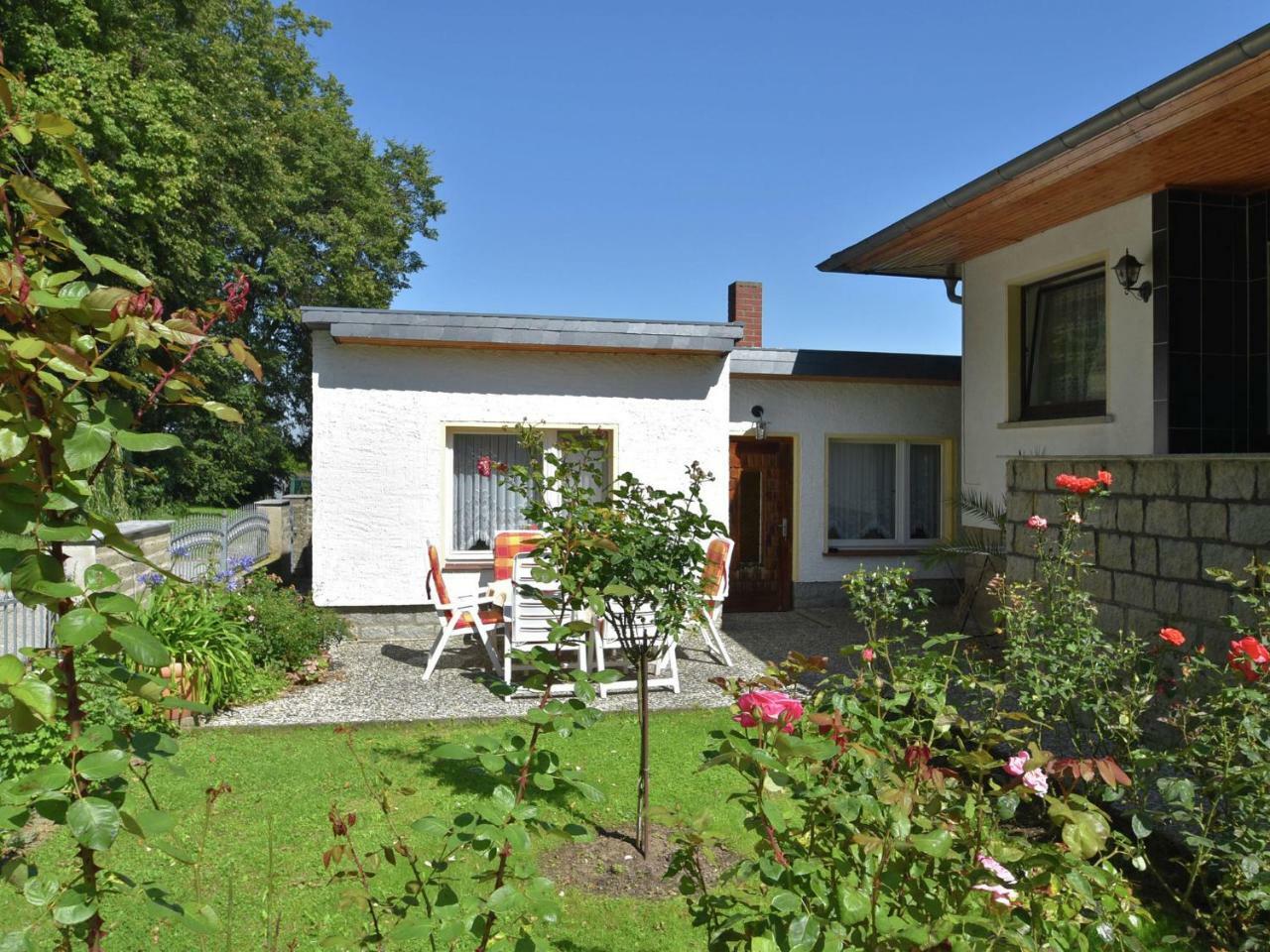Attractive Bungalow In Ilsenburg With Terrace Екстер'єр фото